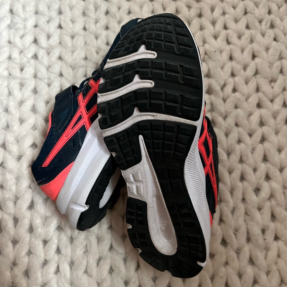 ASICS Runners - Picture 4 of 6